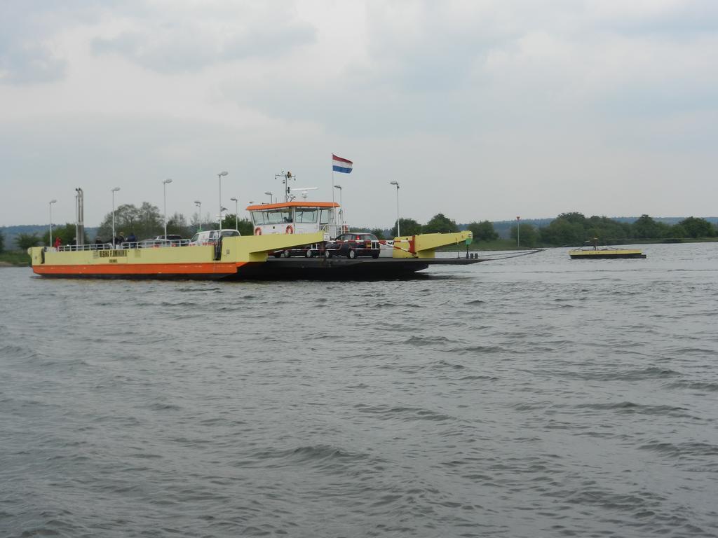 B&B De Bloesemgaard Eck en Wiel Bagian luar foto